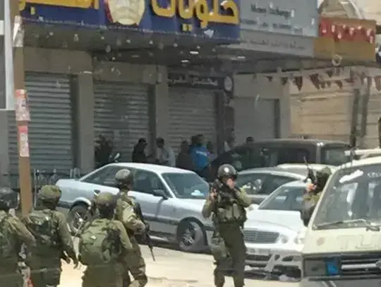 לינץ' של מתנחל בחווארה 18 במאי 2017 (אתר רשמי , אתר "בית לחם אל חדת'") לינץ' של מתנחל בחווארה 18 במאי 2017 (אתר רשמי , אתר "בית לחם אל חדת'")
