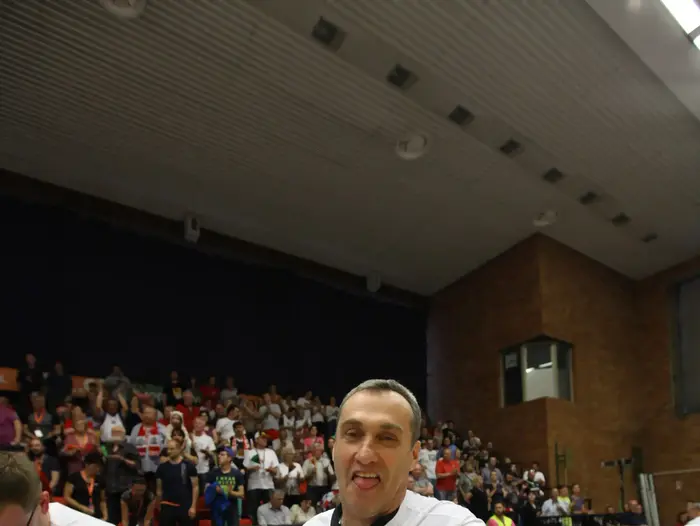 ננו גינזבורג חוגג אליפות עם קבוצתו נימוברק ועוזרו אורן עמיאל (מערכת וואלה! NEWS , CEZ Basket Nymburk) ננו גינזבורג חוגג אליפות עם קבוצתו נימוברק ועוזרו אורן עמיאל (מערכת וואלה! NEWS , CEZ Basket Nymburk)