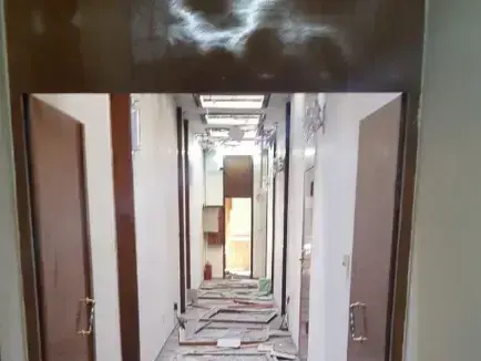 שגרירות איראן בקאבול, אפגניסטן לאחר הפיגוע במרכז הדיפלומטי. 31 במאי 2017 (צילום מסך , טוויטר) שגרירות איראן בקאבול, אפגניסטן לאחר הפיגוע במרכז הדיפלומטי. 31 במאי 2017 (צילום מסך , טוויטר)