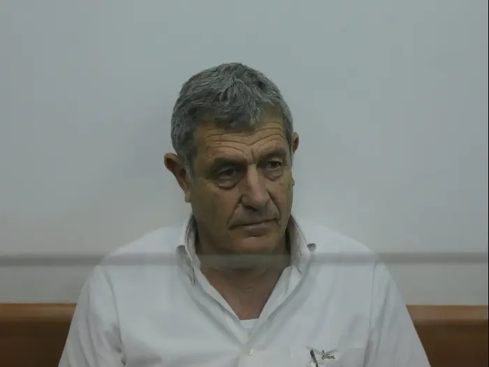 מיקי גנור החשוד בפרשת הצוללות בהארכת מעצרו בבית המשפט הערב 10 ביולי 2017 (מערכת וואלה! NEWS , צילום: אילן אסייג/ הארץ) מיקי גנור החשוד בפרשת הצוללות בהארכת מעצרו בבית המשפט הערב 10 ביולי 2017 (מערכת וואלה! NEWS , צילום: אילן אסייג/ הארץ)