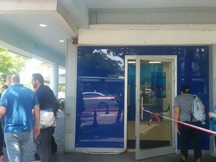 שוד בנק בחולון 14.8.17 (מערכת וואלה! NEWS , דוברות המשטרה) שוד בנק בחולון 14.8.17 (מערכת וואלה! NEWS , דוברות המשטרה)