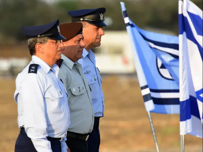 טקס החלפת מפקד חיל האוויר, בסיס תל נוף 14 באוגוסט 2017 (מערכת וואלה! NEWS , ראובן קסטרו) טקס החלפת מפקד חיל האוויר, בסיס תל נוף 14 באוגוסט 2017 (מערכת וואלה! NEWS , ראובן קסטרו)