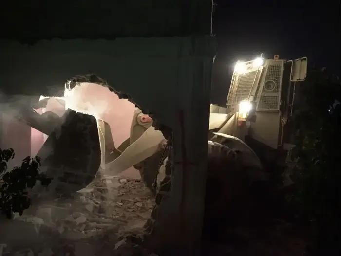 הריסת בית המחבל שביצע את הפיגוע בחלמיש בכפר כובר (דובר צה"ל) הריסת בית המחבל שביצע את הפיגוע בחלמיש בכפר כובר (דובר צה"ל)