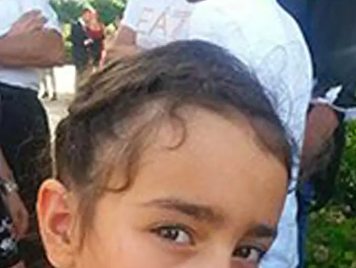 מיליס דה אורז'וואה, ילדה מצרפת שנעלמה במהלך חתונה באלפים, 28 באוגוסט 2017 (AP) מיליס דה אורז'וואה, ילדה מצרפת שנעלמה במהלך חתונה באלפים, 28 באוגוסט 2017 (AP)