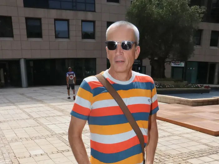 אברי גלעד (ניר פקין) אברי גלעד (ניר פקין)