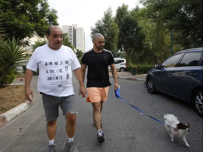אלאור אזריה בחופשת ראש השנה מהכלא, 20 בספטמבר 2017 (מגד גוזני) אלאור אזריה בחופשת ראש השנה מהכלא, 20 בספטמבר 2017 (מגד גוזני)
