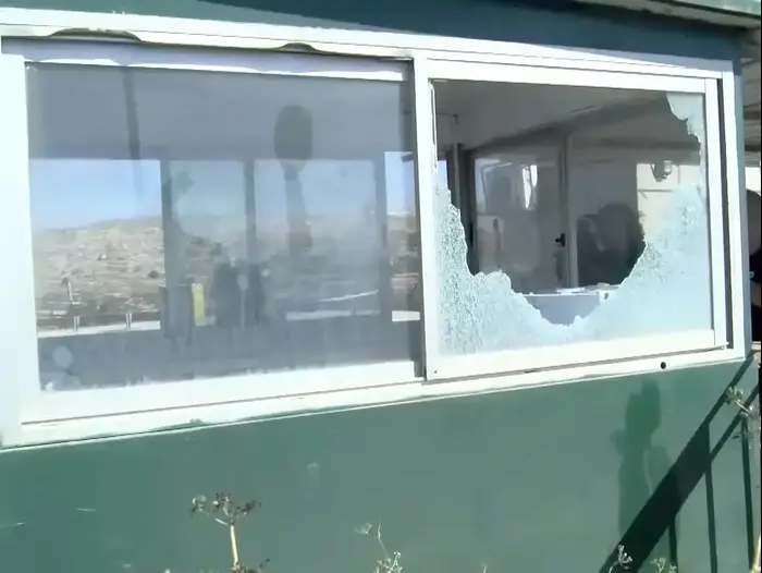שחזור הפיגוע בהר אדר: לוחמי מג"ב ביצעו נוהל מעצר חשוד וירו במחבל לאחר ששלף את אקדחו (רוני כנפו) שחזור הפיגוע בהר אדר: לוחמי מג"ב ביצעו נוהל מעצר חשוד וירו במחבל לאחר ששלף את אקדחו (רוני כנפו)