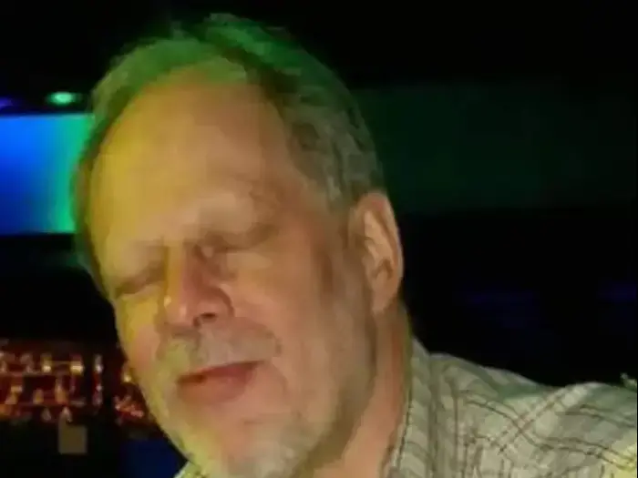 סטיבן פאדוק, היורה בלאס וגאס (צילום מסך , טוויטר) סטיבן פאדוק, היורה בלאס וגאס (צילום מסך , טוויטר)