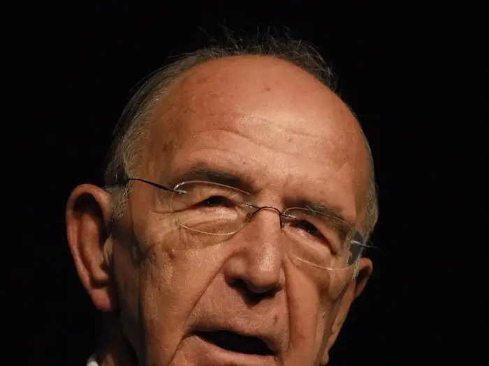 אלכס גלעדי (ראובן קסטרו)