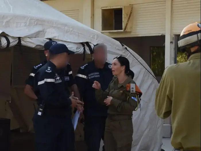 סא"ל מיכאלוביץ' רוזין, חדרי בריחה בפיקוד העורף, 2 במרץ 2018 (דובר צה"ל) סא"ל מיכאלוביץ' רוזין, חדרי בריחה בפיקוד העורף, 2 במרץ 2018 (דובר צה"ל)