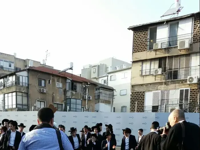 הפגנת הפלג הירושלמי נגד הגיוס 12 במרץ 2018 (מערכת וואלה! NEWS , קבוצת "מחאות החרדים הקיצוניים") הפגנת הפלג הירושלמי נגד הגיוס 12 במרץ 2018 (מערכת וואלה! NEWS , קבוצת "מחאות החרדים הקיצוניים")