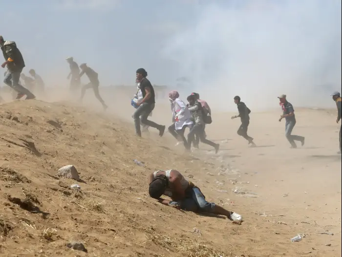 הפגנה בגבול עזה לרגל יום הנכבה 16 במאי 2018 (רויטרס) הפגנה בגבול עזה לרגל יום הנכבה 16 במאי 2018 (רויטרס)