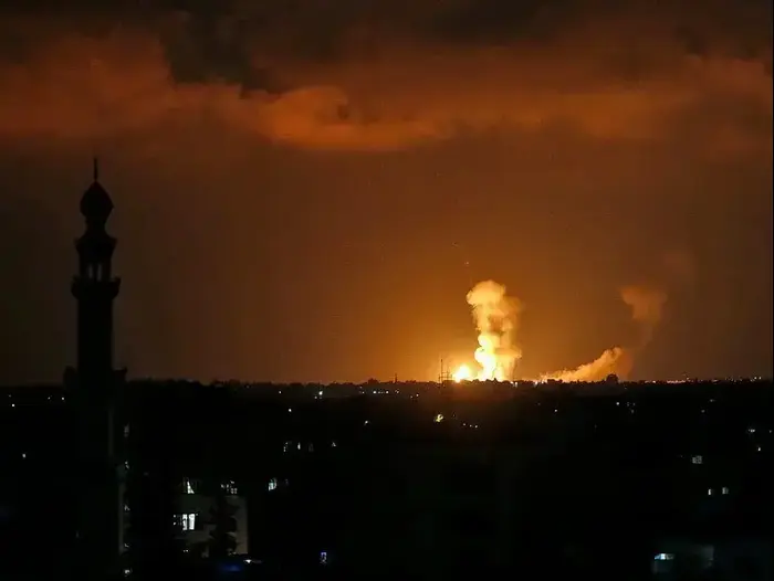 תקיפת צה"ל ברצועת עזה ב-20 ביולי 2018 (צילום מסך , AFP) תקיפת צה"ל ברצועת עזה ב-20 ביולי 2018 (צילום מסך , AFP)