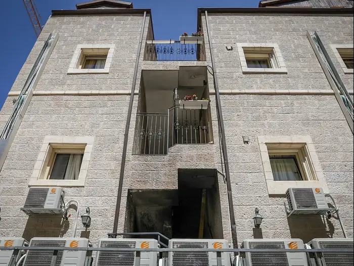 בניין מלון שנשרף בירושלים ב-27 ביולי 2018 (נועם מושקוביץ) בניין מלון שנשרף בירושלים ב-27 ביולי 2018 (נועם מושקוביץ)