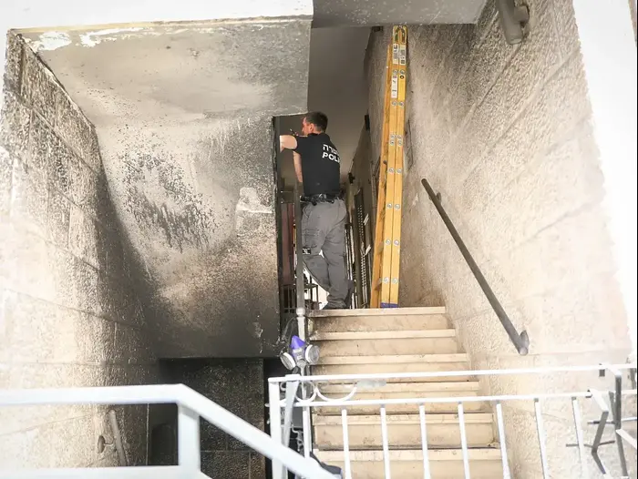 בניין מלון שנשרף בירושלים ב-27 ביולי 2018 (נועם מושקוביץ) בניין מלון שנשרף בירושלים ב-27 ביולי 2018 (נועם מושקוביץ)