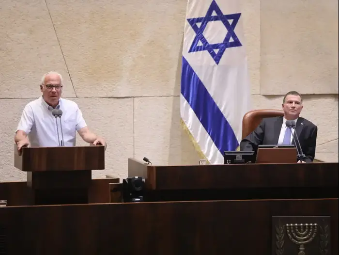 אורי אריאל בישיבה מיוחדת של הכנסת לזכרו של רחבעם זאבי (גנדי) בכנסת ישראל, ירושלים (מערכת וואלה! NEWS , דוברות הכנסת, יצחק הררי) אורי אריאל בישיבה מיוחדת של הכנסת לזכרו של רחבעם זאבי (גנדי) בכנסת ישראל, ירושלים (מערכת וואלה! NEWS , דוברות הכנסת, יצחק הררי)