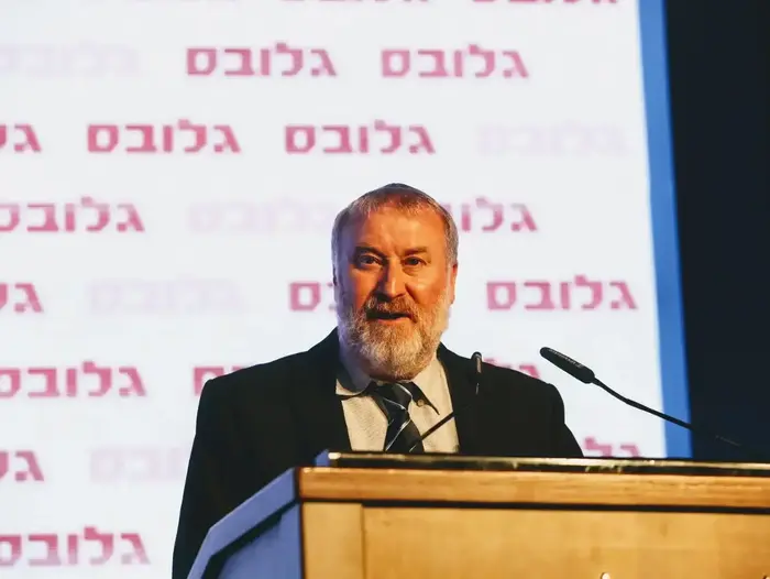 אביחי מנדלבליט בוועידת ישראל לעסקים של גלובס, 20.12.18 (אתר רשמי , תמר מצפי, גלובס) אביחי מנדלבליט בוועידת ישראל לעסקים של גלובס, 20.12.18 (אתר רשמי , תמר מצפי, גלובס)