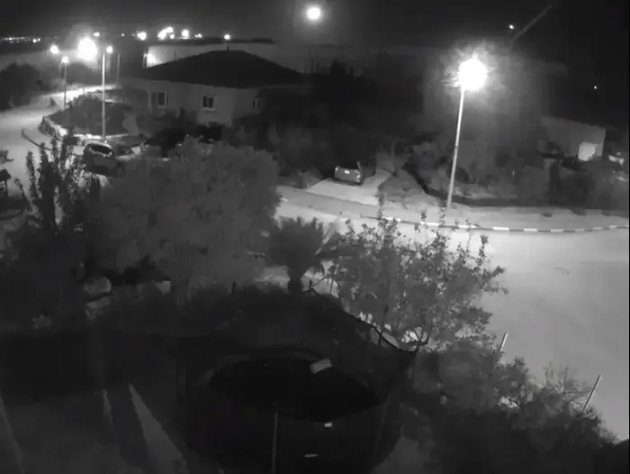 רגע שיגור רקטה מעל נתיב העשרה, 26, מרץ 2019 (צילום מסך , המוחה+הנילופמרט) רגע שיגור רקטה מעל נתיב העשרה, 26, מרץ 2019 (צילום מסך , המוחה+הנילופמרט)
