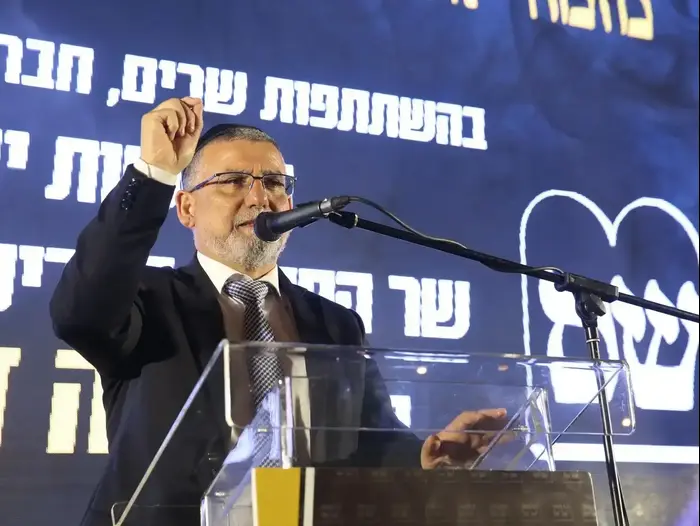 השר יצחק ועקנין בהרמת כוסית של ש"ס לפסח, מעלה החמישה, 16 באפריל 2019 (יח"צ , צילום:יעקב כהן) השר יצחק ועקנין בהרמת כוסית של ש"ס לפסח, מעלה החמישה, 16 באפריל 2019 (יח"צ , צילום:יעקב כהן)