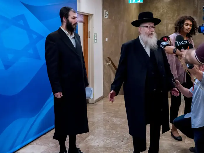 השר ליצמן בפתח ישיבת הממשלה, 26 במאי 2019 (רויטרס) השר ליצמן בפתח ישיבת הממשלה, 26 במאי 2019 (רויטרס)