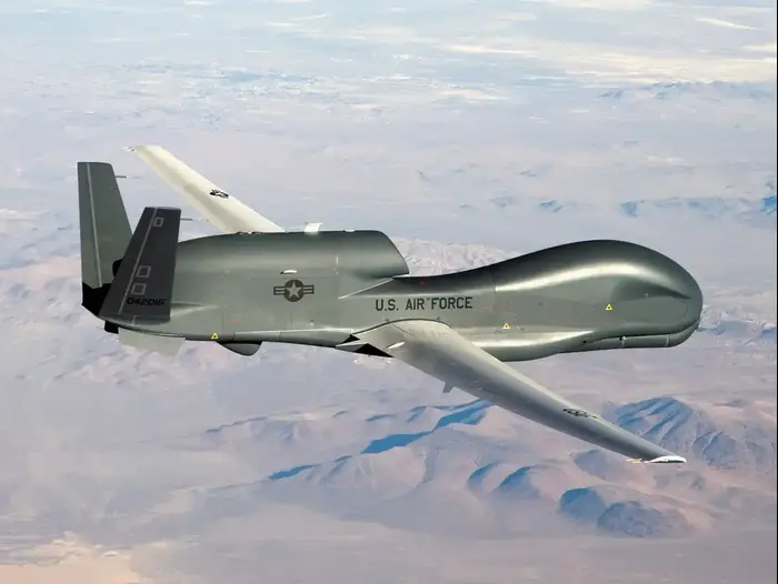 RQ-4 Global Hawk מל"ט אמריקני מדגם (רויטרס) RQ-4 Global Hawk מל"ט אמריקני מדגם (רויטרס)