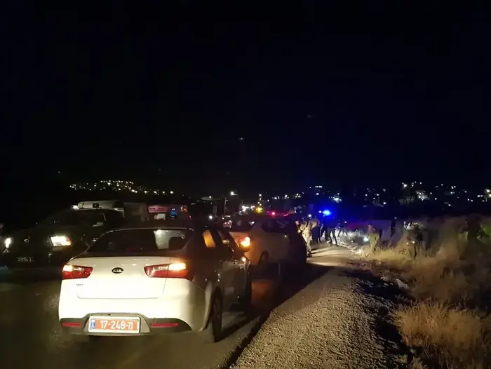 חשד לפיגוע דריסה במחסום חיזמא סמוך לירושלים, ארבעה חיילים נפצעו, 6 יולי 2019 (TPS) חשד לפיגוע דריסה במחסום חיזמא סמוך לירושלים, ארבעה חיילים נפצעו, 6 יולי 2019 (TPS)
