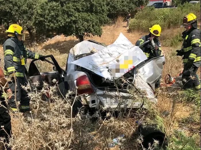 הרוגה בתאונת דרכים עצמית בכביש 79, בין שמשית לצומת המוביל, 19 ביולי 2019 (כבאות והצלה , דוברות כבאות והצלה - מחוז צפון) הרוגה בתאונת דרכים עצמית בכביש 79, בין שמשית לצומת המוביל, 19 ביולי 2019 (כבאות והצלה , דוברות כבאות והצלה - מחוז צפון)