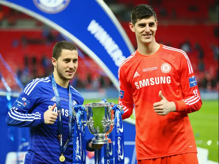 שחקני צ'לסי בעבר טיבו קורטואה, אדן הזאר (GettyImages) שחקני צ'לסי בעבר טיבו קורטואה, אדן הזאר (GettyImages)