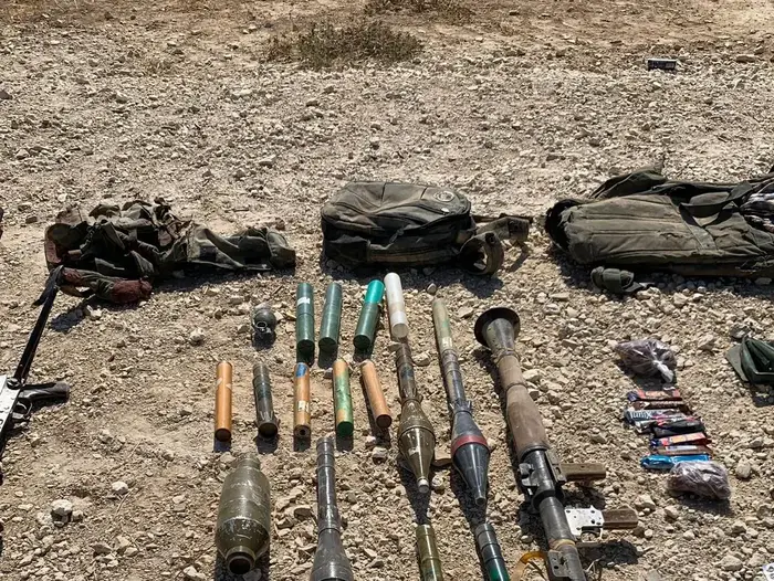 כלי נשק של מחבלי חמאס שחוסלו על ידי צה"ל בניסיון חדירה מרצועת עזה, 10 אוגוססט 2019 (דובר צה"ל) כלי נשק של מחבלי חמאס שחוסלו על ידי צה"ל בניסיון חדירה מרצועת עזה, 10 אוגוססט 2019 (דובר צה"ל)