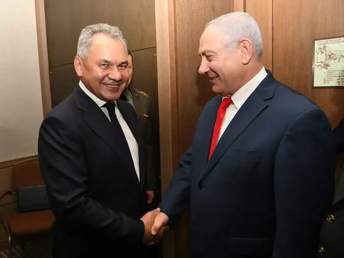 תמונות מהפגישה של נתניהו ושר ההגנה הרוסי שויגו, רוסיה 12 בספטמבר 2019 (לשכת העיתונות הממשלתית , צילום:עמוס בן גרשום) תמונות מהפגישה של נתניהו ושר ההגנה הרוסי שויגו, רוסיה 12 בספטמבר 2019 (לשכת העיתונות הממשלתית , צילום:עמוס בן גרשום)