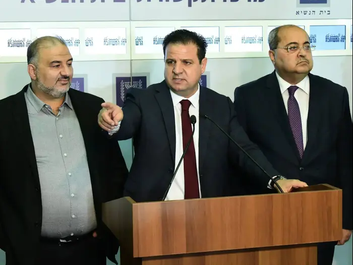סיעת הרשימה המשותפת בהתייעצויות בבית הנשיא, 22 בספטמבר 2019 (ראובן קסטרו) סיעת הרשימה המשותפת בהתייעצויות בבית הנשיא, 22 בספטמבר 2019 (ראובן קסטרו)