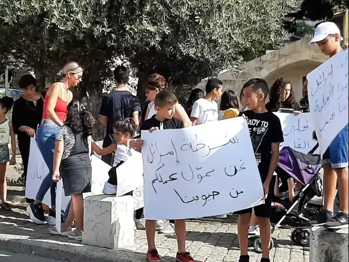 שביתה במגזר הערבי כיכר המעיין בנצרת, אוקטובר 2019 (ללא שם) שביתה במגזר הערבי כיכר המעיין בנצרת, אוקטובר 2019 (ללא שם)