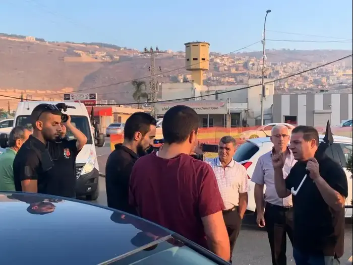 יו"ר הרשימה המשותפת איימן עודה בכניסה למג'ד אל כרום (שלומי גבאי) יו"ר הרשימה המשותפת איימן עודה בכניסה למג'ד אל כרום (שלומי גבאי)