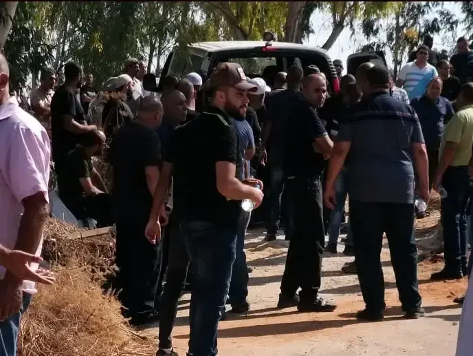 הלוויתו של הילד ריאד אבו שריקי בלוד, נדרס למוות ביום הכיפורים כשרכב על אופניו, 10 באוקטובר 2019 (ללא שם) הלוויתו של הילד ריאד אבו שריקי בלוד, נדרס למוות ביום הכיפורים כשרכב על אופניו, 10 באוקטובר 2019 (ללא שם)