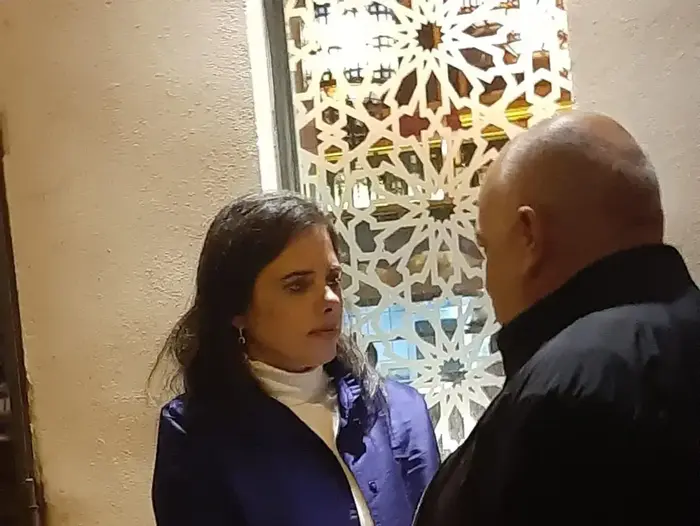 פגישת המתווך שמואל חייק עם איילת שקד בתל אביב 25 בנובמבר 2019 (אתר רשמי) פגישת המתווך שמואל חייק עם איילת שקד בתל אביב 25 בנובמבר 2019 (אתר רשמי)