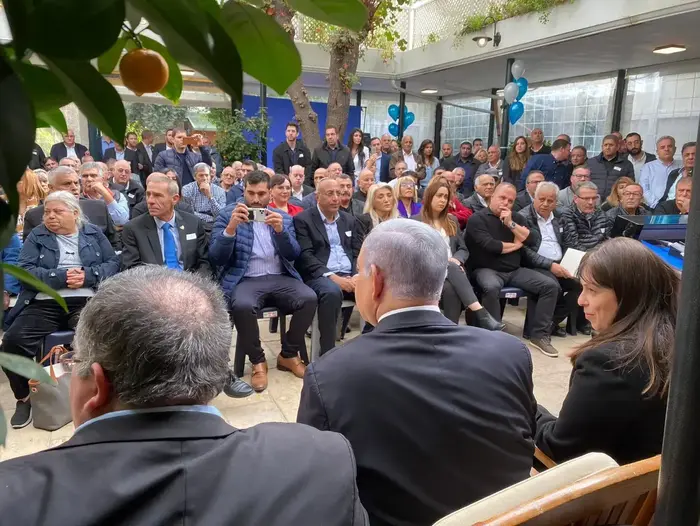 ראש הממשלה נתניהו במפגש ראשי ערים, סגני ראשי ערים, ראשי סניפים ופעילים מרכזיים, 13 בדצמבר 2019 (אתר רשמי) ראש הממשלה נתניהו במפגש ראשי ערים, סגני ראשי ערים, ראשי סניפים ופעילים מרכזיים, 13 בדצמבר 2019 (אתר רשמי)
