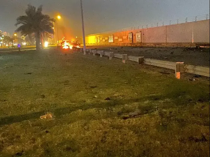 זירת חיסלו של של קאסם סולימנאי בשדה התעופה בבגדד, בגדאד, עיראק 3 בינואר 2019 (רויטרס) זירת חיסלו של של קאסם סולימנאי בשדה התעופה בבגדד, בגדאד, עיראק 3 בינואר 2019 (רויטרס)