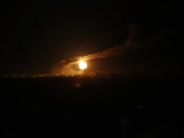 תקיפת חיל האוויר בצפון רצועת עזה ב-15 בינואר 2020 (AP) תקיפת חיל האוויר בצפון רצועת עזה ב-15 בינואר 2020 (AP)