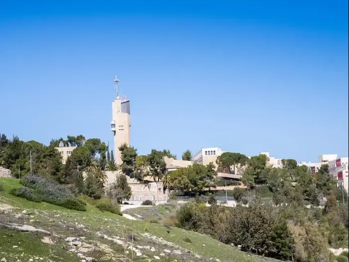 קמפוס הר הצופים, האוניברסיטה העברית, ירושלים (ShutterStock) קמפוס הר הצופים, האוניברסיטה העברית, ירושלים (ShutterStock)