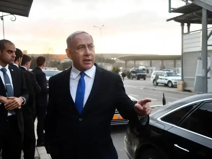 ראש הממשלה נתניהו בסיור ביטחוני במחסום המנהרות 6 בפברואר 2020 (אתר רשמי , חיים צח/לע״מ) ראש הממשלה נתניהו בסיור ביטחוני במחסום המנהרות 6 בפברואר 2020 (אתר רשמי , חיים צח/לע״מ)