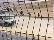 תיעוד מתוך קטטה בחורה במהלכה נרצח צעיר, 11 בינואר 2020 (צילום מסך) תיעוד מתוך קטטה בחורה במהלכה נרצח צעיר, 11 בינואר 2020 (צילום מסך)