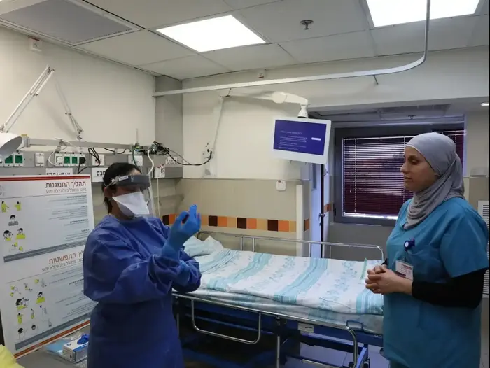 מחלקת הבידוד ברמב"ם (אתר רשמי , דוברות רמב"ם) מחלקת הבידוד ברמב"ם (אתר רשמי , דוברות רמב"ם)