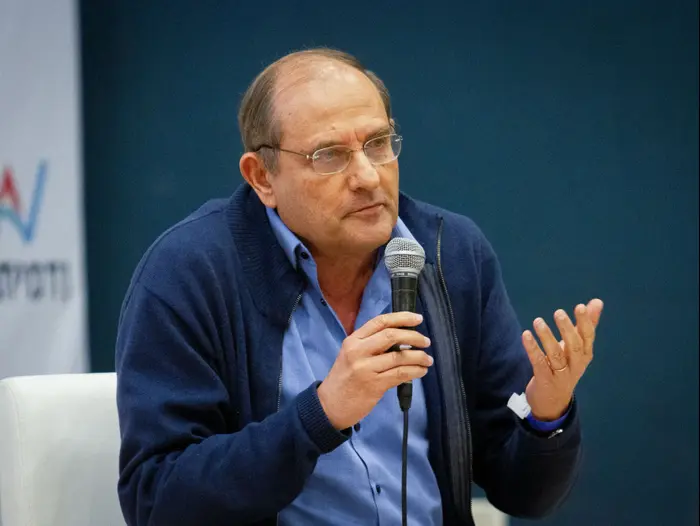 פרופ. מרדכי קרמניצר בכנס מאיר דגן לאסטרטגיה והגנה במכללת נתניה, 18 במרץ 2019. (פלאש 90 , ללא שם) פרופ. מרדכי קרמניצר בכנס מאיר דגן לאסטרטגיה והגנה במכללת נתניה, 18 במרץ 2019. (פלאש 90 , ללא שם)