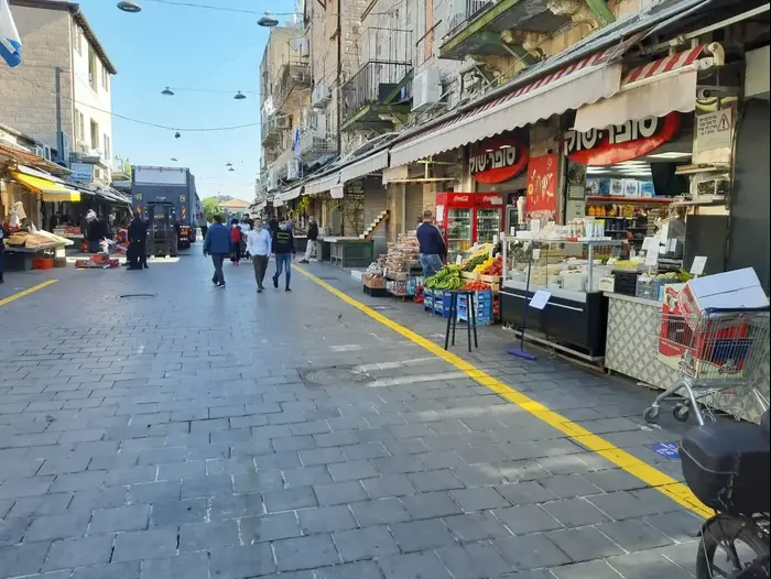 שוק מחנה יהודה, ירושלים 7 במאי 2020 (רוני כנפו) שוק מחנה יהודה, ירושלים 7 במאי 2020 (רוני כנפו)