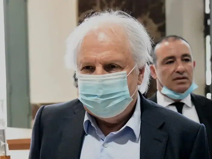 שאול אלוביץ' בעת העגתו לפתיחת משפטו בבית המשפט המחוזי בירושלים 24 במאי 2020 (ראובן קסטרו) שאול אלוביץ' בעת העגתו לפתיחת משפטו בבית המשפט המחוזי בירושלים 24 במאי 2020 (ראובן קסטרו)