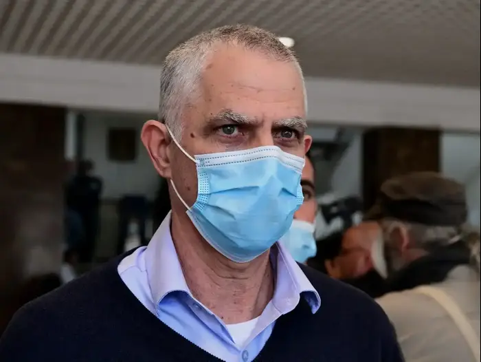 מו"ל ידיעות אחרונות בעת הגעתו לפתיחת משפטו בבית המשפט המחוזי בירושלים 24 במאי 2020 (ראובן קסטרו) מו"ל ידיעות אחרונות בעת הגעתו לפתיחת משפטו בבית המשפט המחוזי בירושלים 24 במאי 2020 (ראובן קסטרו)