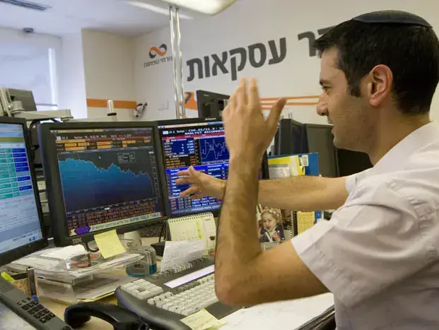 אילוסטרציה כלכלה (ניר לנדאו, מערכת וואלה!) אילוסטרציה כלכלה (ניר לנדאו, מערכת וואלה!)