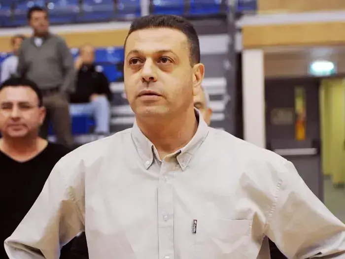 שיקי פאלח מאמן בנות השרון (ברני ארדוב) שיקי פאלח מאמן בנות השרון (ברני ארדוב)