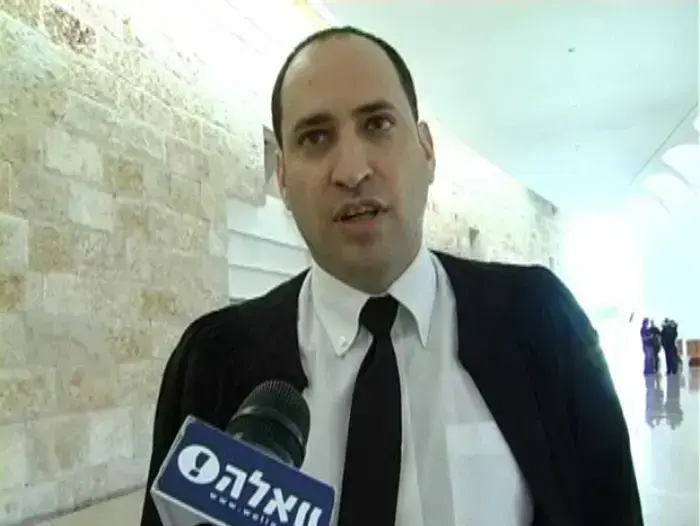 יואב ספיר (גדעון צנטנר) יואב ספיר (גדעון צנטנר)