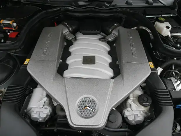 מרצדס C63 AMG מסדנת EDO (אתר יצרן) מרצדס C63 AMG מסדנת EDO (אתר יצרן)